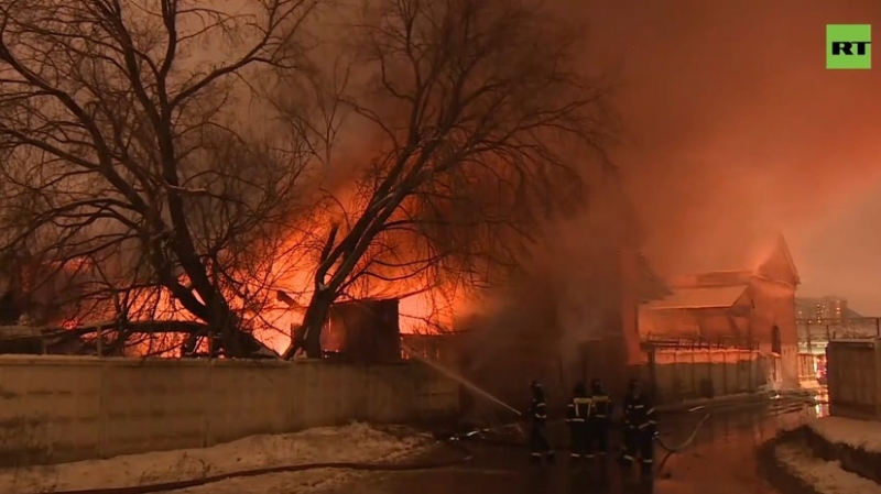 Число погибших при пожаре на цветочном складе в Москве возросло до семи