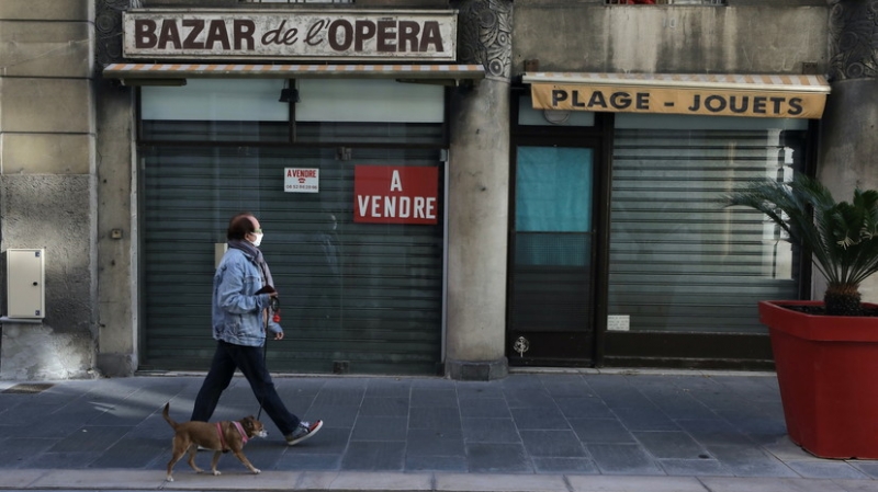 Число случаев заболевания COVID-19 во Франции превысило 2 млн