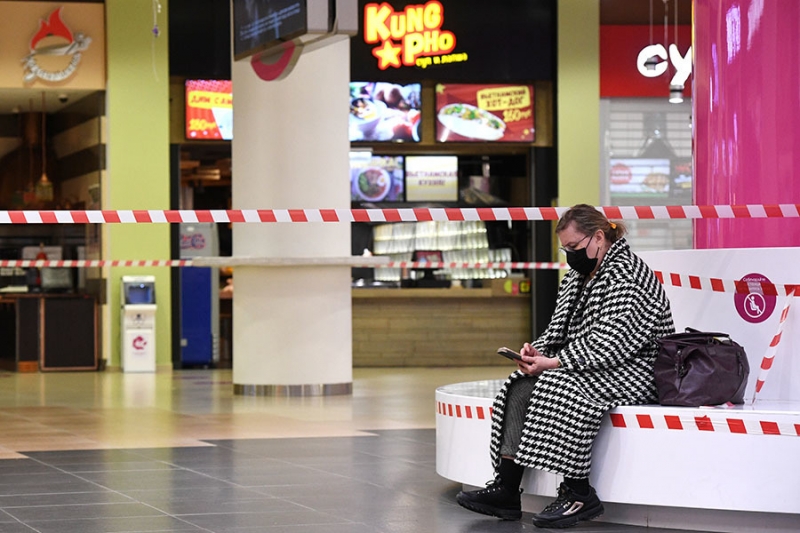 &laquo;Чтобы обезопасить себя, родных, близких&raquo;: в Кремле рассказали о ревакцинации от коронавируса