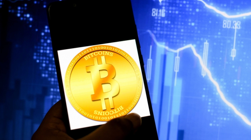 Цифровое волнение: что привело к резким колебаниям курса биткоина