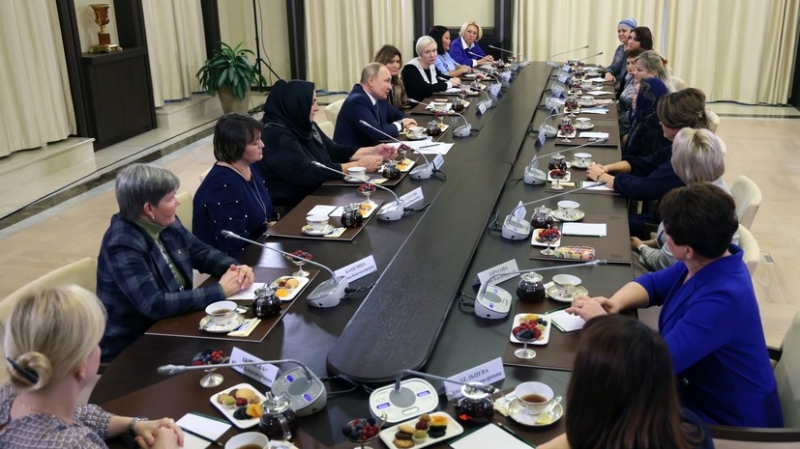 &laquo;Даёт мне полное основание говорить о том, что они герои&raquo;: как прошла встреча Путина с матерями военнослужащих