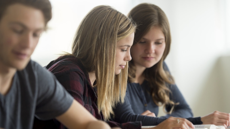 Депутат Фёдоров предложил повысить размер страхования вклада родителям с детьми-студентами