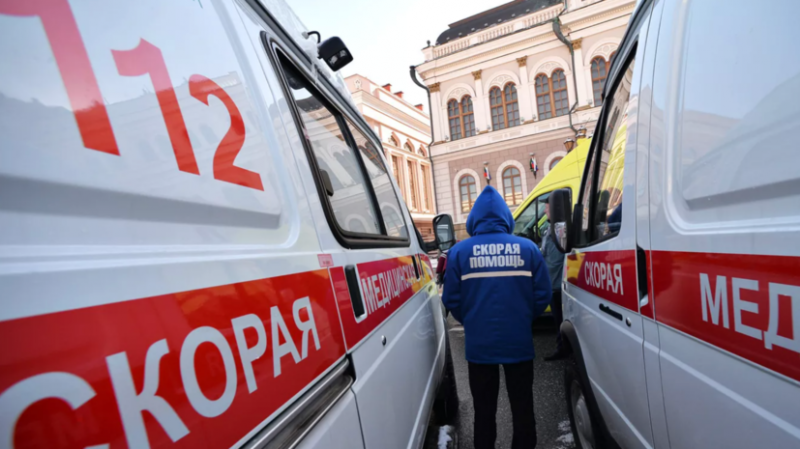 Девять человек пострадали при столкновении автобуса с грузовиком в Сыктывкаре