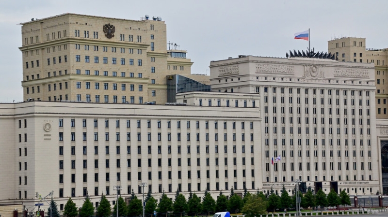 Дежурными средствами ПВО и РЭБ: в Минобороны России заявили об уничтожении двух БПЛА в Московской области