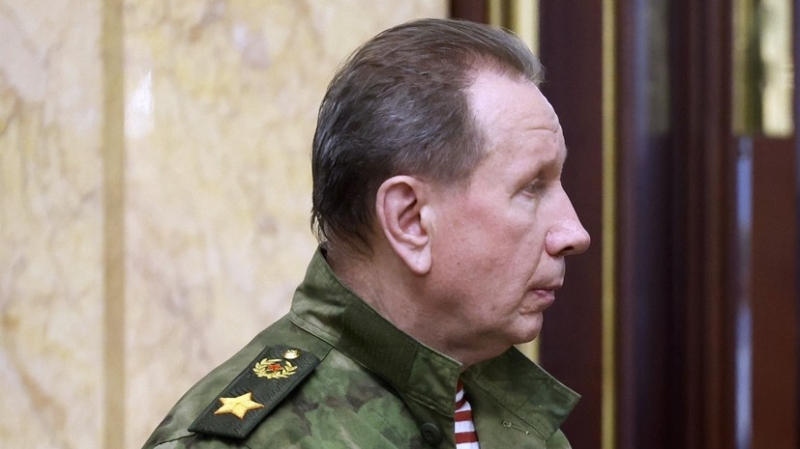 Директор Росгвардии Золотов рассказал, что во время вооружённого мятежа сдал заначку жене