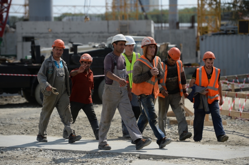 «Должны знать общие правила поведения»: мигрантов при въезде в Россию обяжут подписывать «соглашение о лояльности»