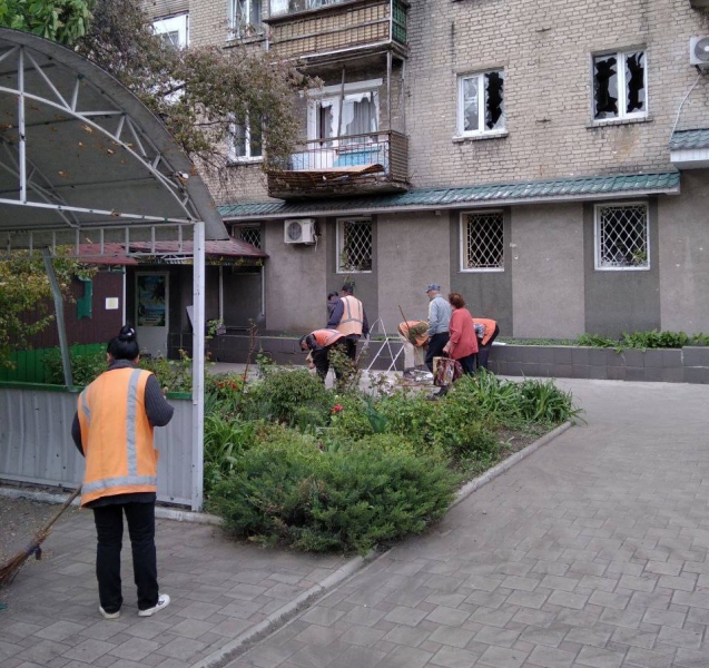 &laquo;Дома должен быть порядок&raquo;: как живёт прифронтовая Ясиноватая под постоянными обстрелами