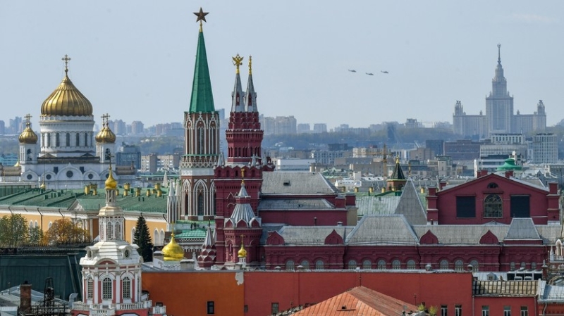 Доставка пенсий и ужесточение наказания за госизмену: какие законы вступают в силу в мае