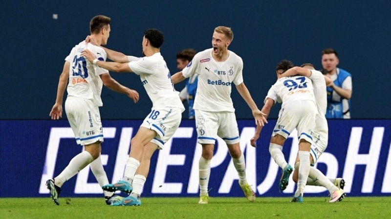 Дубль Тюкавина, удаление Барриоса и гол Грулёва: «Динамо» на 96-й минуте вырвало победу у «Зенита» в 3-м туре РПЛ
