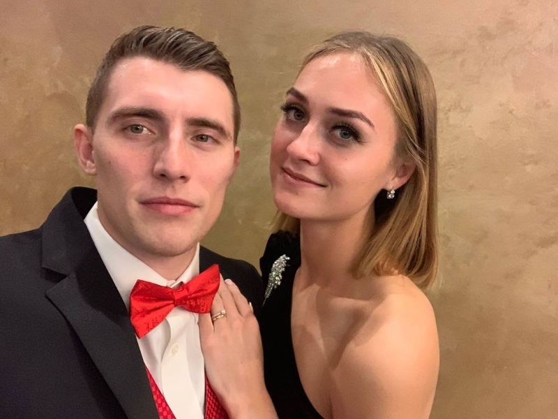 &laquo;Думал, тут медведи на велосипедах с балалайками&raquo;: RT поговорил с американцем, переехавшим с семьёй в Россию