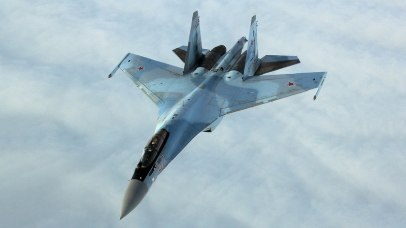 Два истребителя ВКС России сопроводили приближавшиеся к границам бомбардировщики США