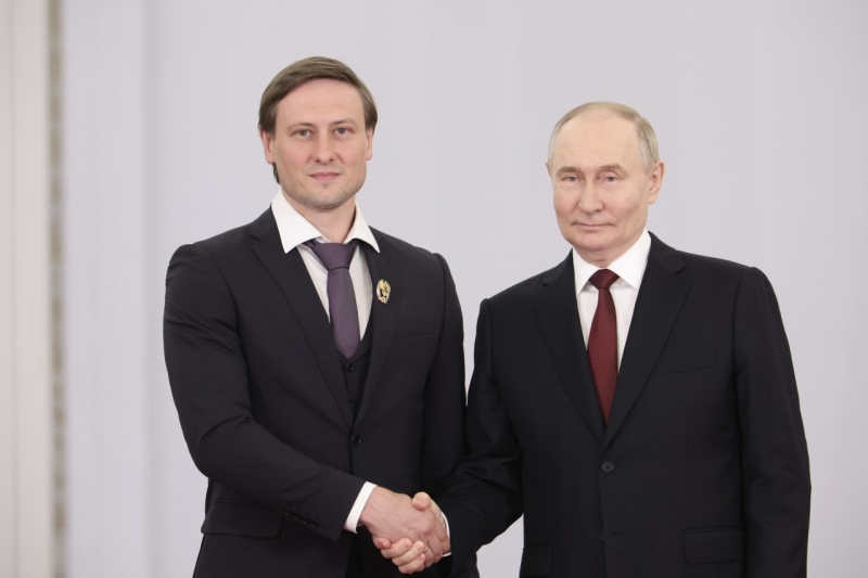 «Два великих стихотворения воплотились в бронзе»: скульптор Андрей Коробцов рассказал о работе над Ржевским мемориалом