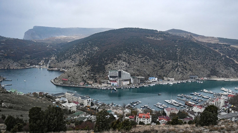 Две задачи и три кита: как Киев хочет «вытеснить» Россию из Крыма