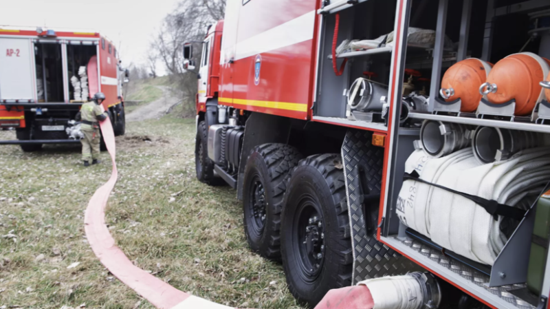 Двухквартирный дом загорелся в результате обстрела ВСУ села Новая Погощь Брянской области