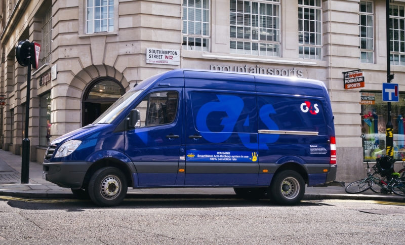 Джеймс Бонд для Зеленского: как связанная с британской разведкой ЧВК получила контроль над первыми лицами Украины