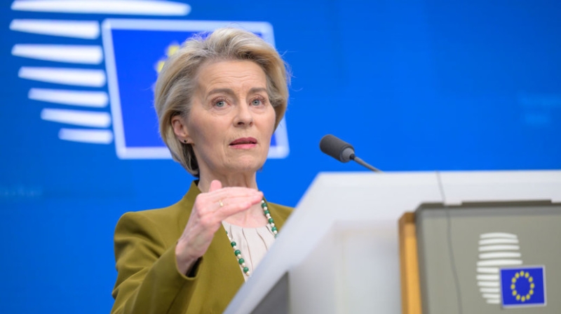 Экс-сотрудник ЦРУ Макговерн заявил, что фон дер Ляйен бредит насчёт помощи Киеву