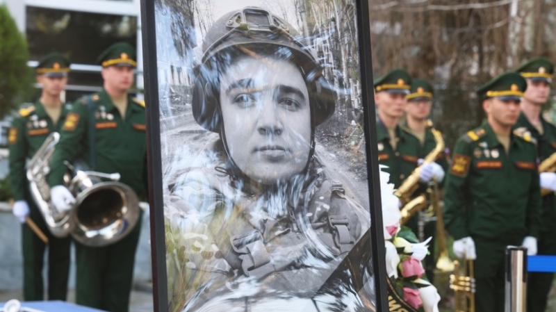 &laquo;Это поступок не человека&raquo;: в Крыму осквернили могилу военкора Александра Федорчака