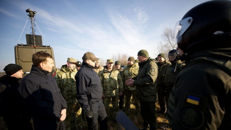 Глава МВД Украины Монастырский лично проверил охрану границы с Белоруссией