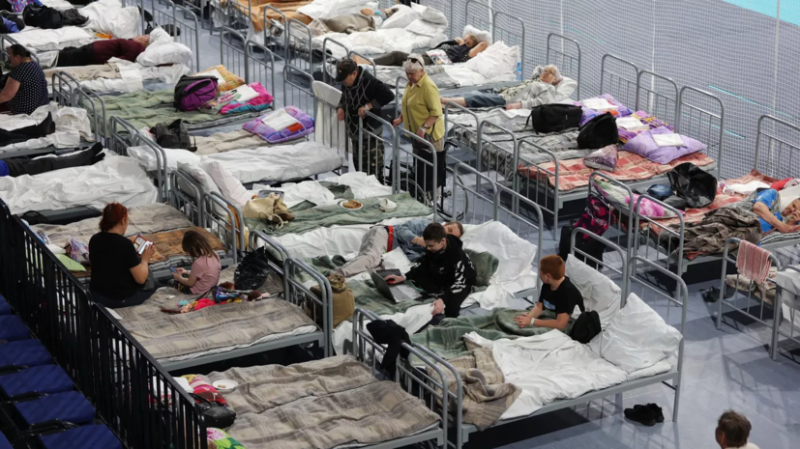 Губернатор: более 8 тысяч жителей Белгородской области находятся в ПВР