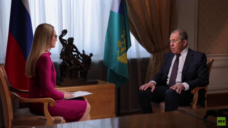 &laquo;Хотят спровоцировать большую войну&raquo;: Сергей Лавров в интервью RT &mdash; о конфликтах на Ближнем Востоке и на Украине