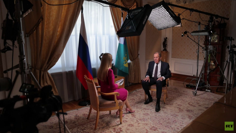 &laquo;Хотят спровоцировать большую войну&raquo;: Сергей Лавров в интервью RT &mdash; о конфликтах на Ближнем Востоке и на Украине
