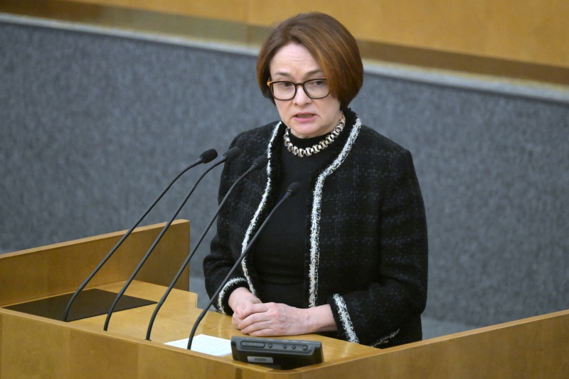 «Играет на руку рублю»: как продление обязательной продажи экспортной выручки бизнесом может отразиться на курсах валют