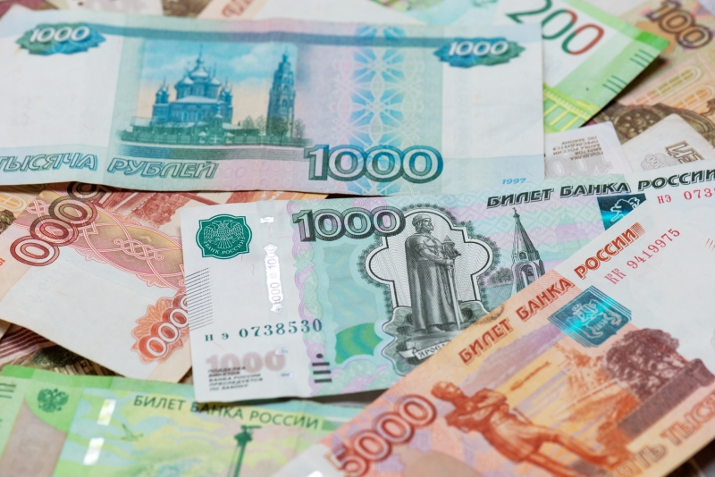«Играет на руку рублю»: как продление обязательной продажи экспортной выручки бизнесом может отразиться на курсах валют