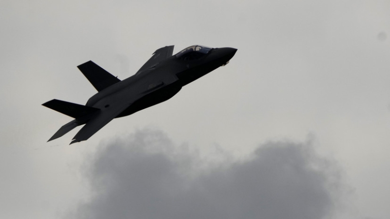 Истребители F-35 коалиции опасно сблизились с Су-35 ВКС России в Сирии