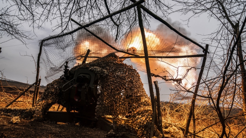 «Из орудий и миномётов»: ВСУ с начала перемирия 444 раза обстреляли позиции российских войск