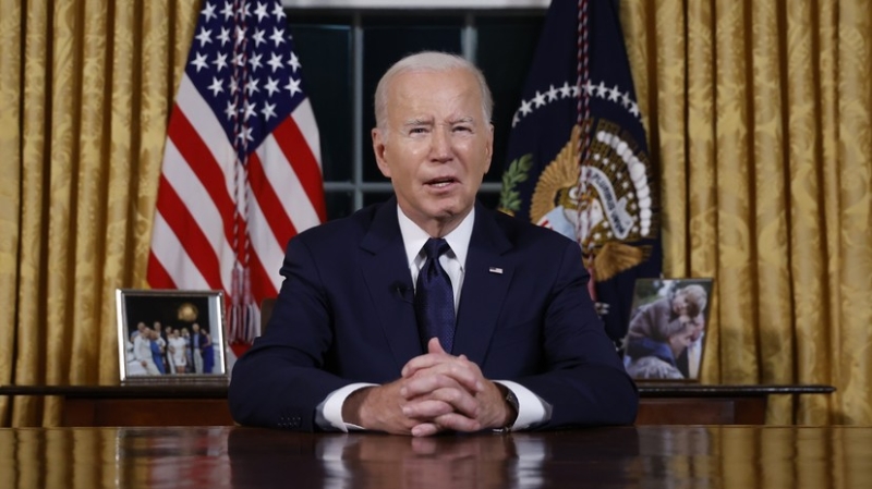 &laquo;Изощряется как может&raquo;: почему Байден призвал американцев &laquo;вынести приговор&raquo; Трампу на президентских выборах