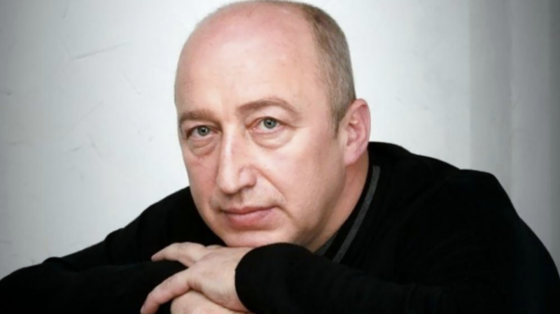 «Я стал актёром на спор»: Сергей Стёпин об экспериментах, амплуа и сериале «Афера»