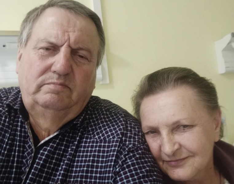 «Я тебя люблю, не уйду без тебя»: пенсионер спас ровесницу из-под обломков во время атаки ВСУ в Судже