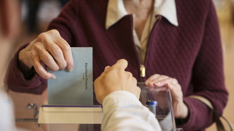 Явка во втором туре на выборы в парламент Франции к вечеру составила 59,71%