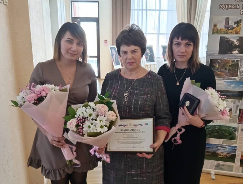 &laquo;Как привет из дома&raquo;: повар с Белгородчины ежедневно печёт по 500 пирожков для бойцов СВО