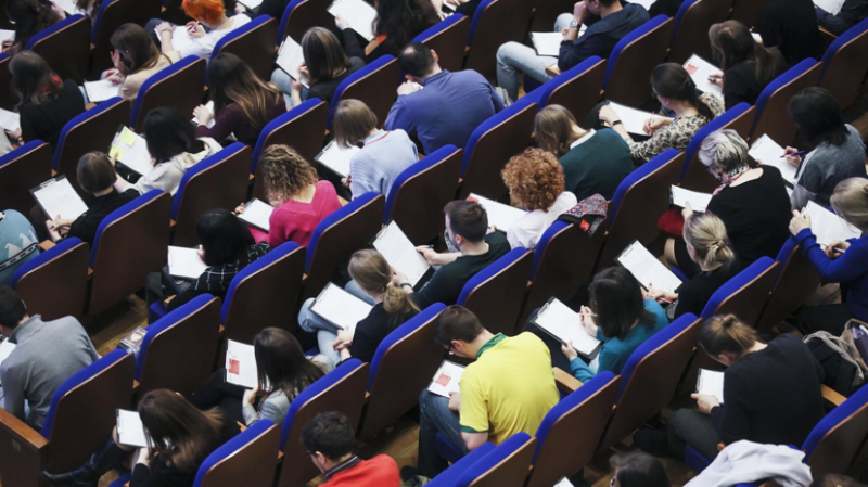 Киберэксперт рассказал, как абитуриенты становятся жертвами преступников