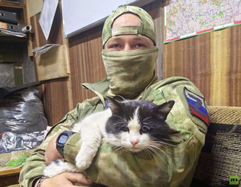 &laquo;Когда подпишут мир, я останусь в армии&raquo;: корреспондент RT поговорила с бойцами, штурмующими Часов Яр