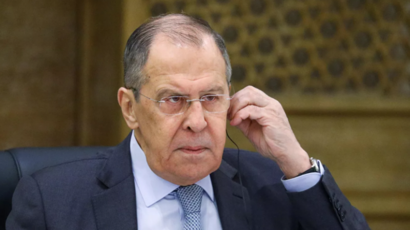 Лавров назвал беспредентным решение ряда стран не пропустить его самолёт в Сербию