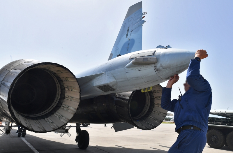 &laquo;Лётчики высоко оценивают&raquo;: российские ВКС получили новую партию истребителей Су-35С