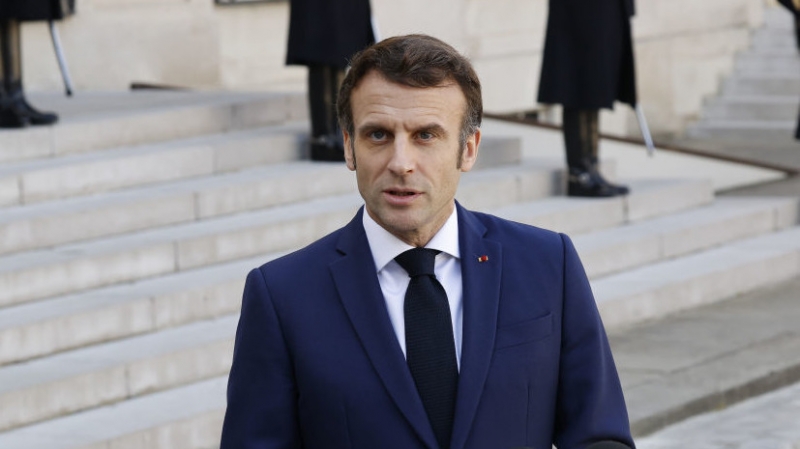 Макрон заявил о планах провести телефонные переговоры с Путиным в ближайшие часы