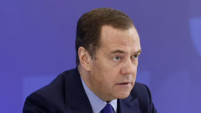 Медведев призвал ввести в России более строгую ответственность для иноагентов