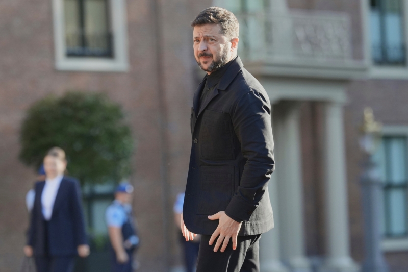 «Место на заднем плане»: почему Украина и Зеленский оказались на вторых ролях на саммите НАТО