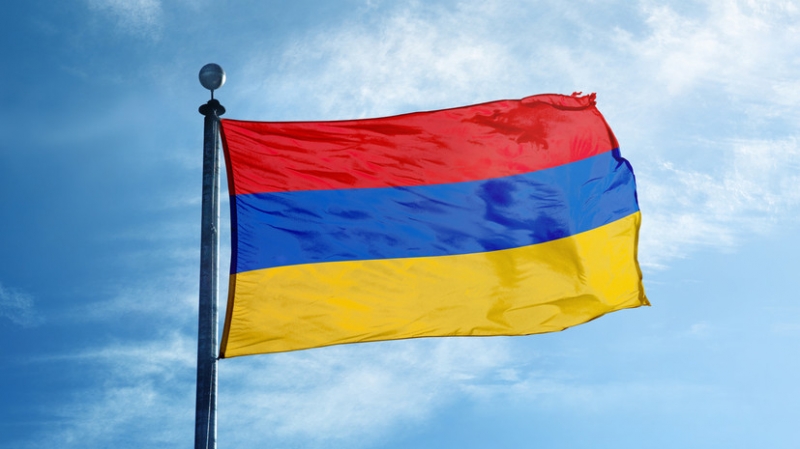 Министр обороны Армении отправился с рабочим визитом в Россию