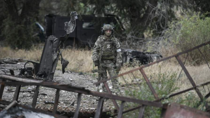 Минобороны показало кадры штурма российскими бойцами опорного пункта ВСУ в районе Спорного