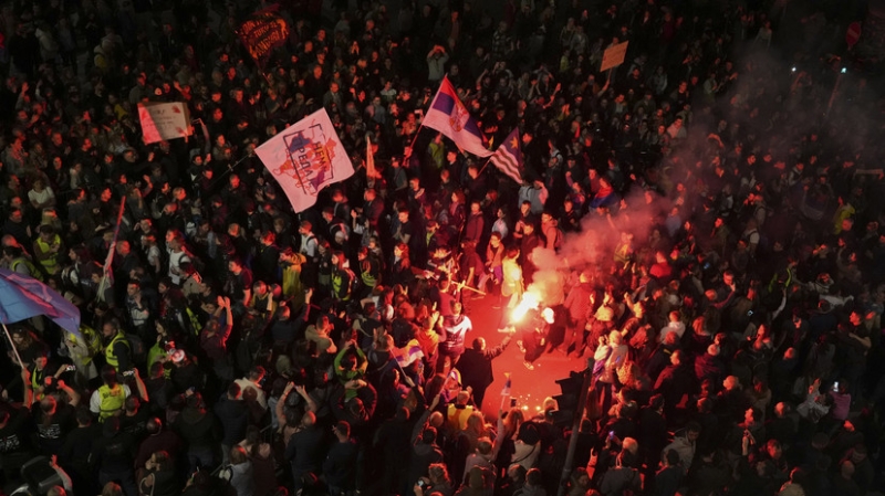 МВД Сербии: в Белграде задержаны двое протестующих за нарушение порядка