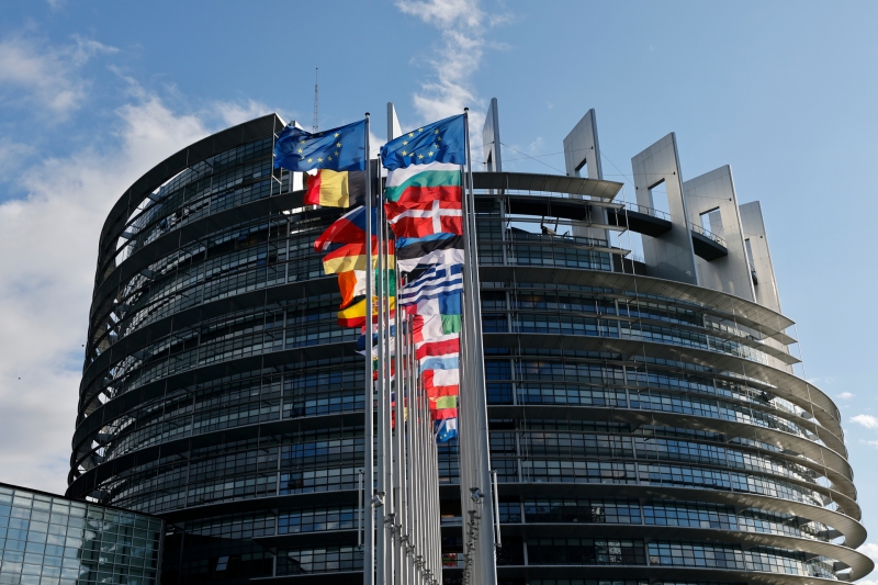 «Мы уничтожаем себя»: почему в ЕС стали чаще критиковать введённые против России санкции