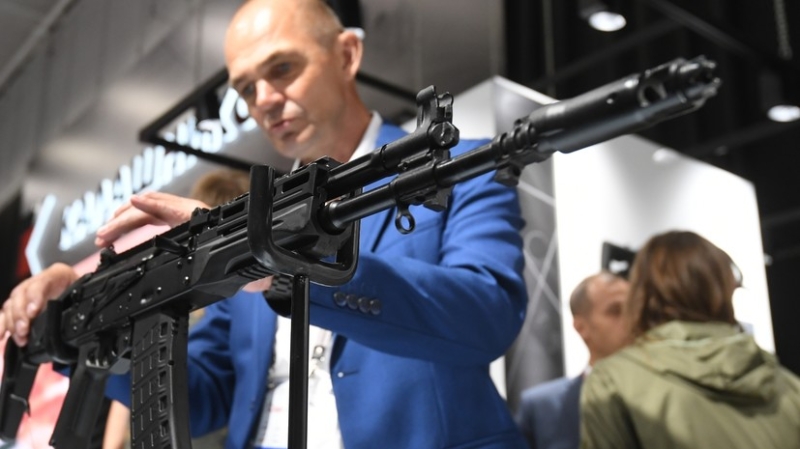 &laquo;На основе боевого применения&raquo;: на форуме &laquo;Армия-2023&raquo; представили новые автоматы АК-12 и АК-19