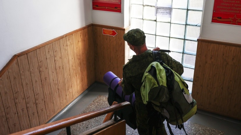 «На период мобилизации и военного положения»: в ГД внесли законопроект о праве граждан с судимостью служить по контракту