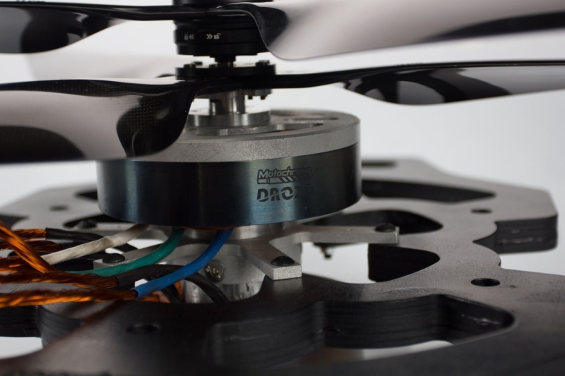 Надёжность и адаптация под массовое производство: как в России создаются новые электродвигатели для БПЛА