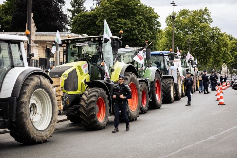 &laquo;Не мог продолжаться бесконечно&raquo;: почему ЕС отменил торговый безвиз для Украины