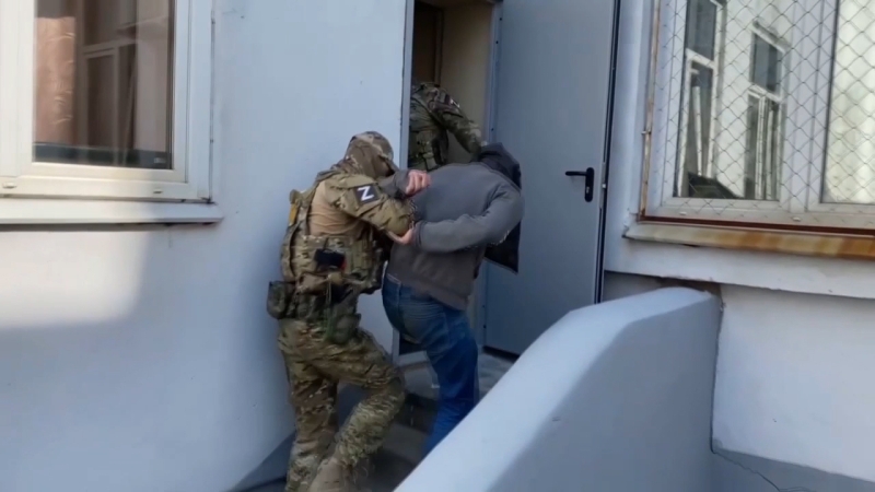 «Не только похищают деньги»: в МВД заявили о привлечении украинскими мошенниками россиян к диверсиям и терактам